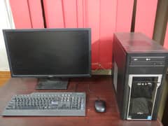 Intel i7 4th gen Asus Desktop PC with Monitor and Keyboard