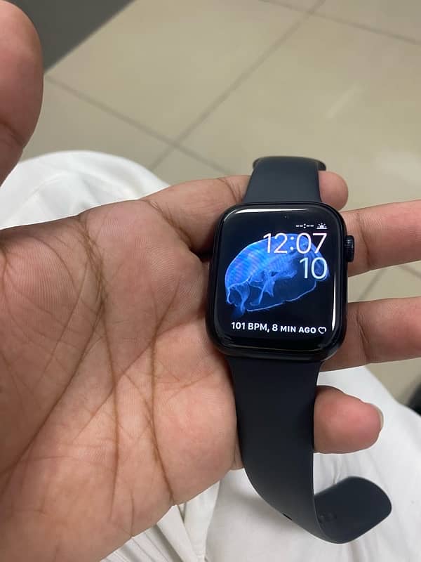 Apple watch series 7 3