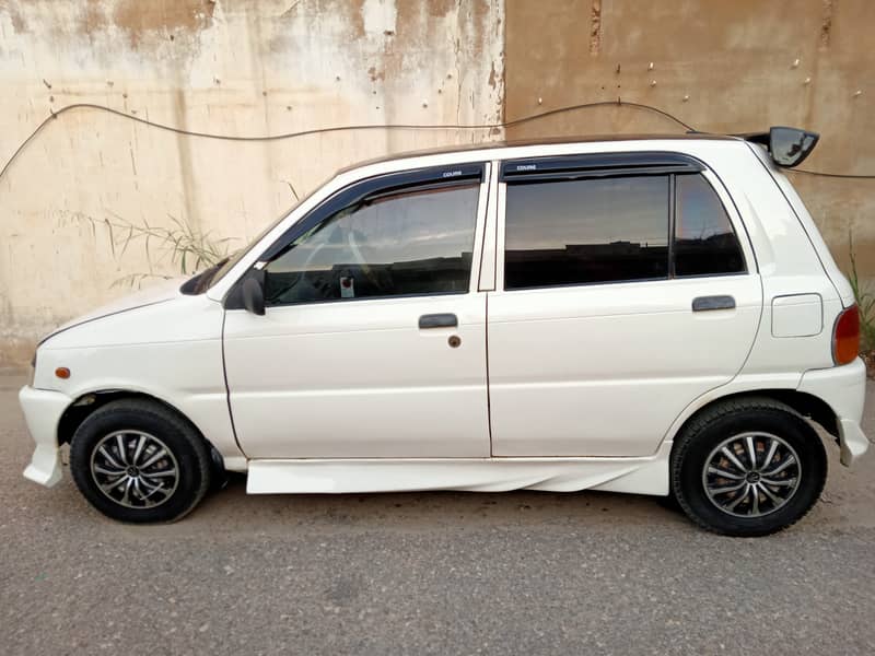 Daihatsu Cuore 2004 Saloon 1