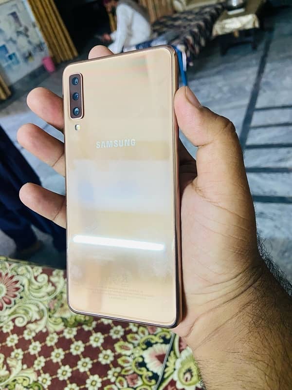 samsung A7 4 128 lush condition 6