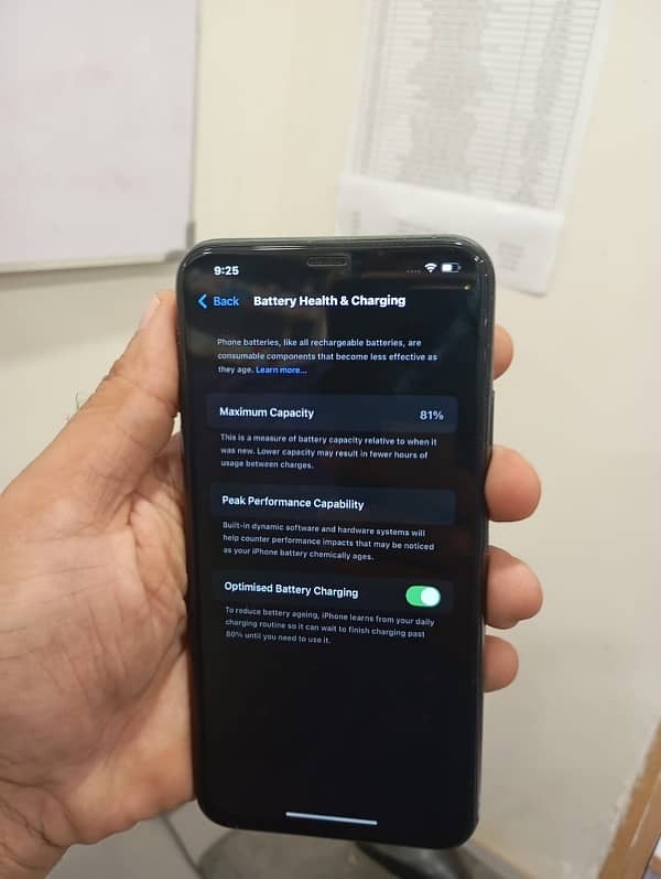 IPhone 11 Pro Max 64gb Jv (Urgent Sale) 7