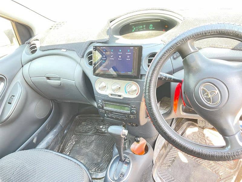 Toyota Vitz 2007 4