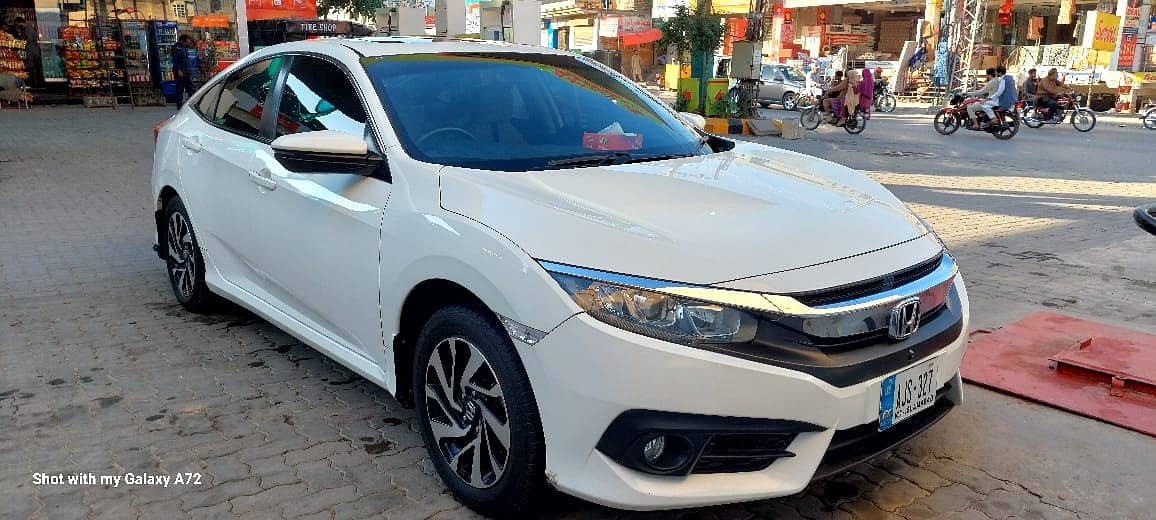 Honda Civic VTi Oriel Prosmatec 2018 Sedan 1