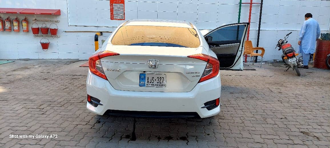 Honda Civic VTi Oriel Prosmatec 2018 Sedan 4