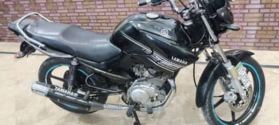 Yamaha ybR Black