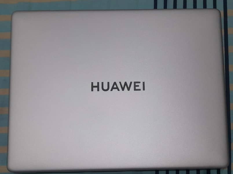 Laptop-Touch Screen- HUAWEI MateBook 13-Just like new 1