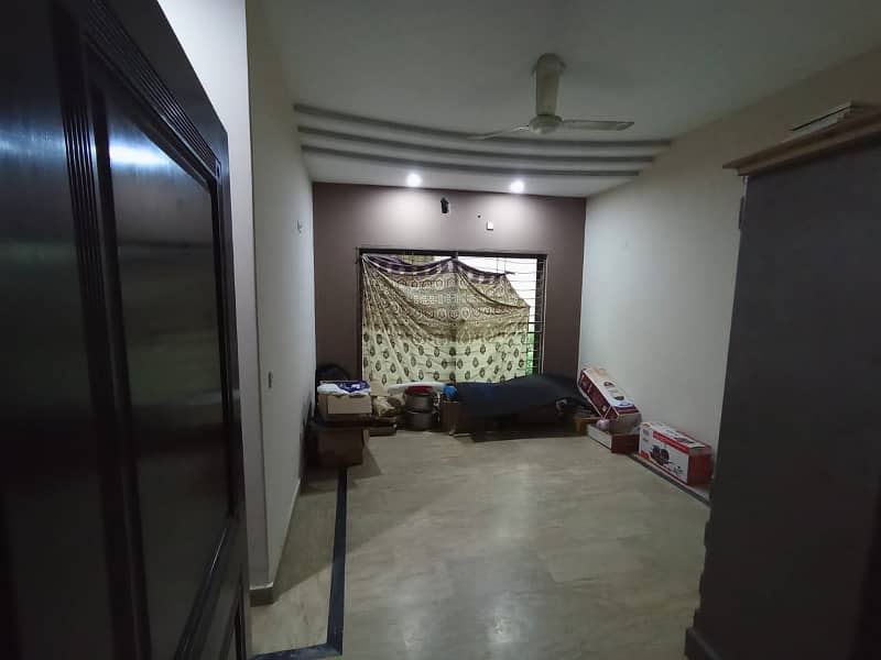 1 kanal very well maintained upper portion for rent 5