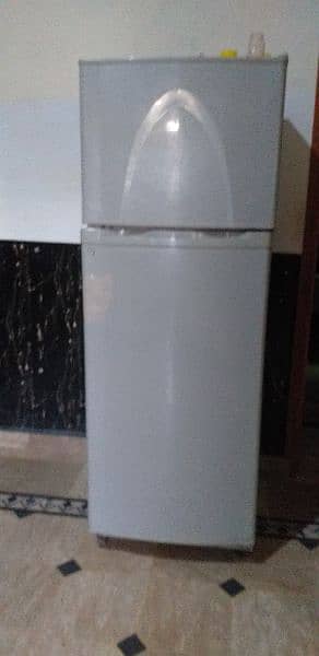 Daewlance Fridge for sale large size 5