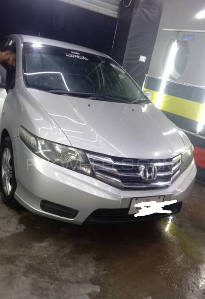 Honda City IVTEC 2013 Honda city 2013 model Islamabad no total genuine 1