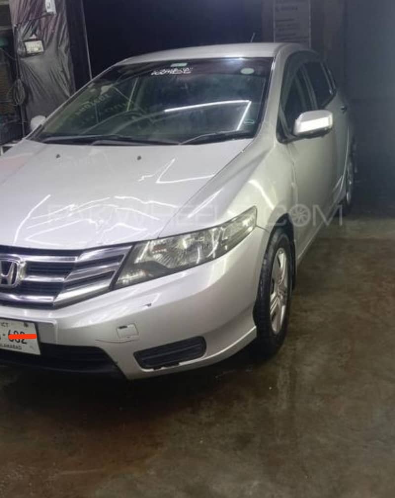 Honda City IVTEC 2013 Honda city 2013 model Islamabad no total genuine 2