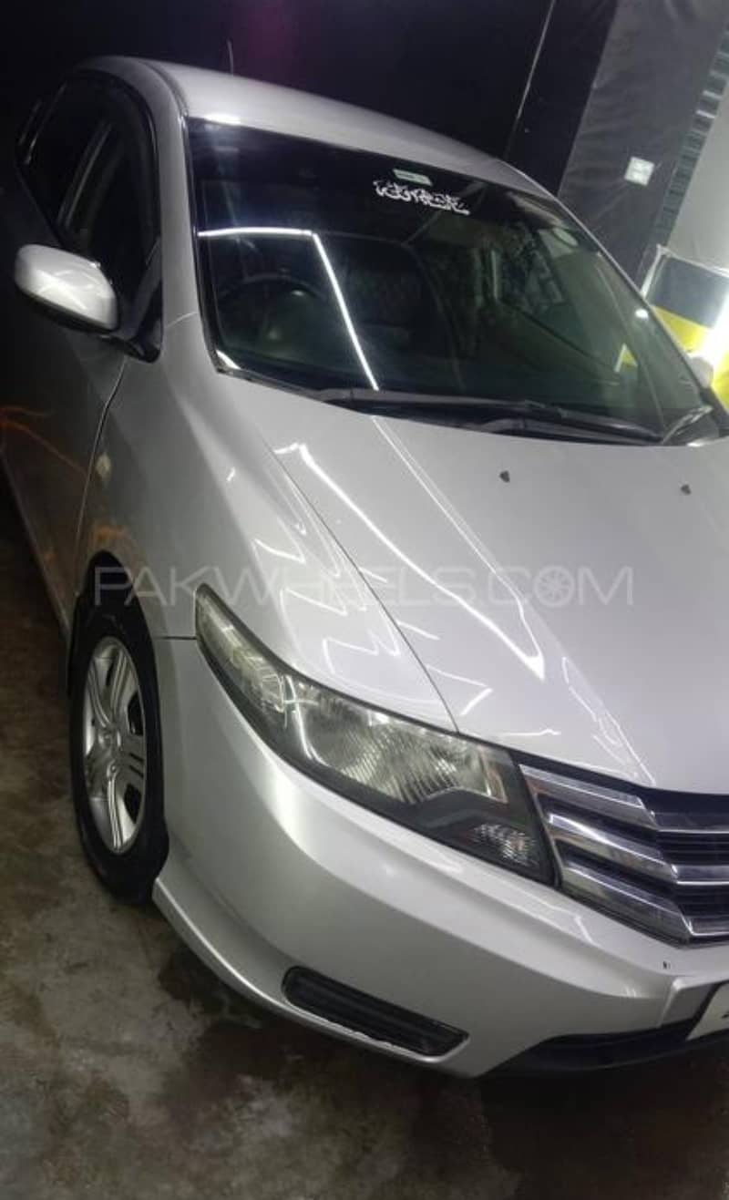 Honda City IVTEC 2013 Honda city 2013 model Islamabad no total genuine 3