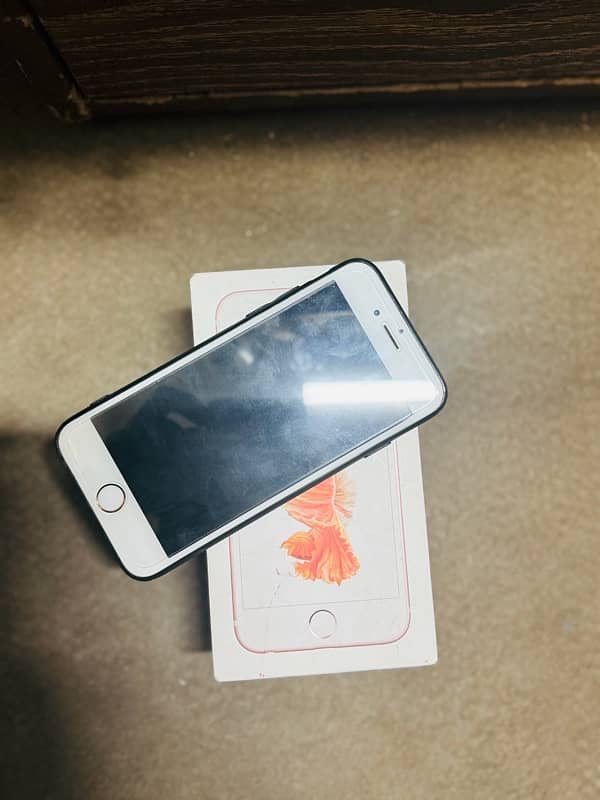 iPhone 6s PTA open box 1