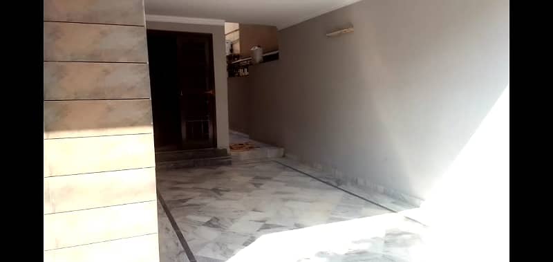 5 MARLA 4 BEDS DOUBLE STOREY DOUBL UNIT CORNERHOUSE FOR RENT IN JOHAR TOWN PHASE 1 5