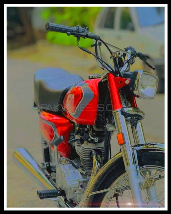 HONDA CG 125 Model 23 stricker 24 Islamabad number 111 golden number 9