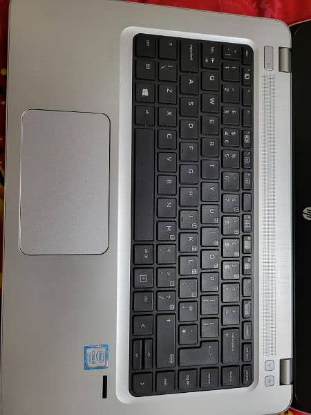 HP probook 440 G4, Core i5, 7th Gen, 8 GB RAM / 128 GB SSD 1