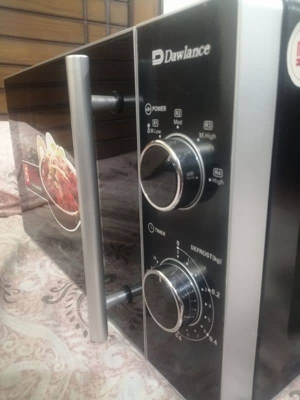 Dawlance microwave oven 1