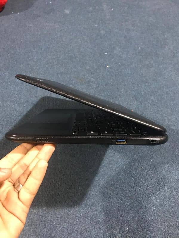 Lenovo Chrome book N22 4/16ram condition 10/9 final price 3