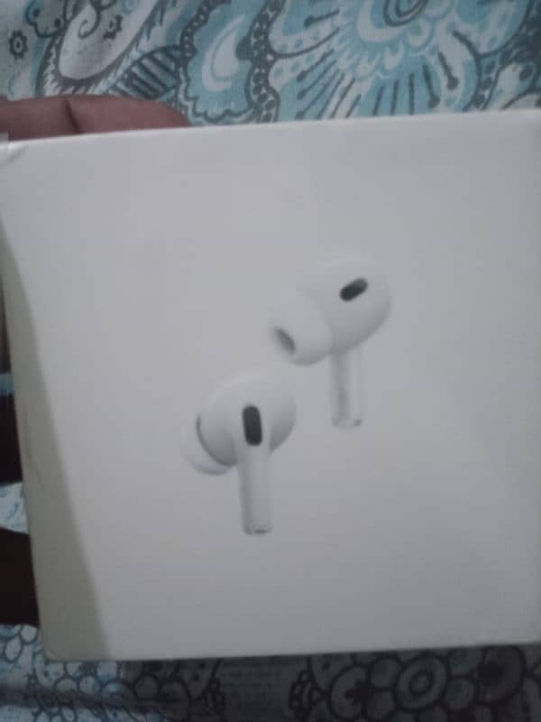 Airpods pro (2nd generation) in Box packing 6