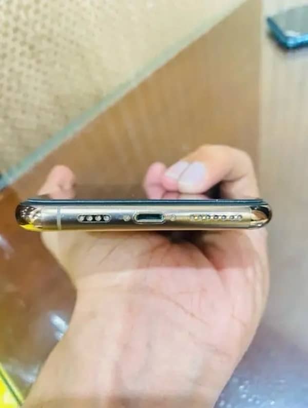 I Phone 11 pro max(64gb) non pta JV 2