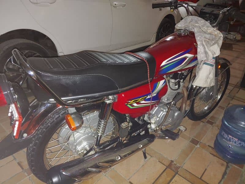 Honda cg 125  2022 Maintain Like Rani Golden Number 4