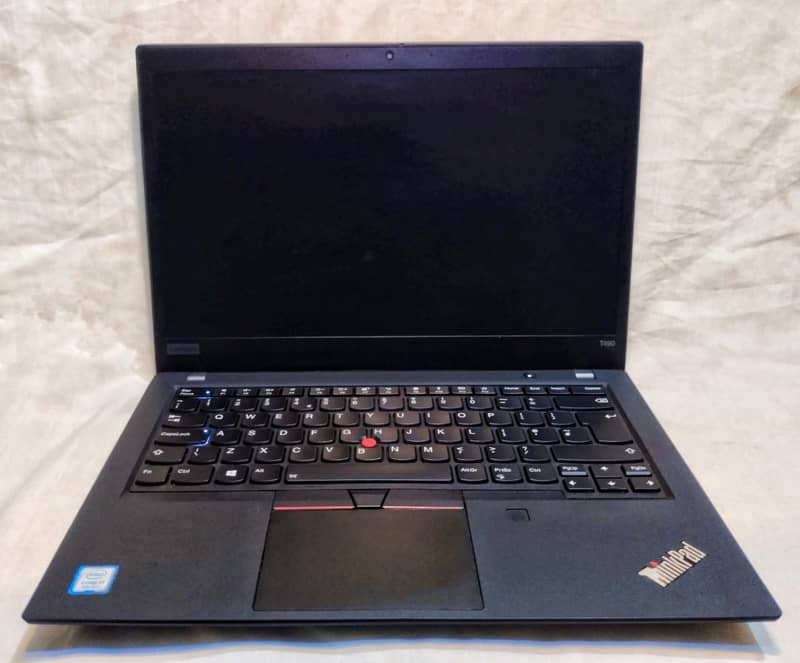 Lenovo Thinkpad T490 i7 8th generation 3