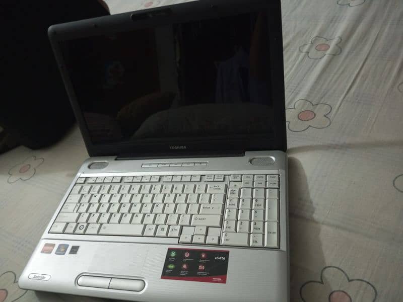 toshiba satellite L500D 1