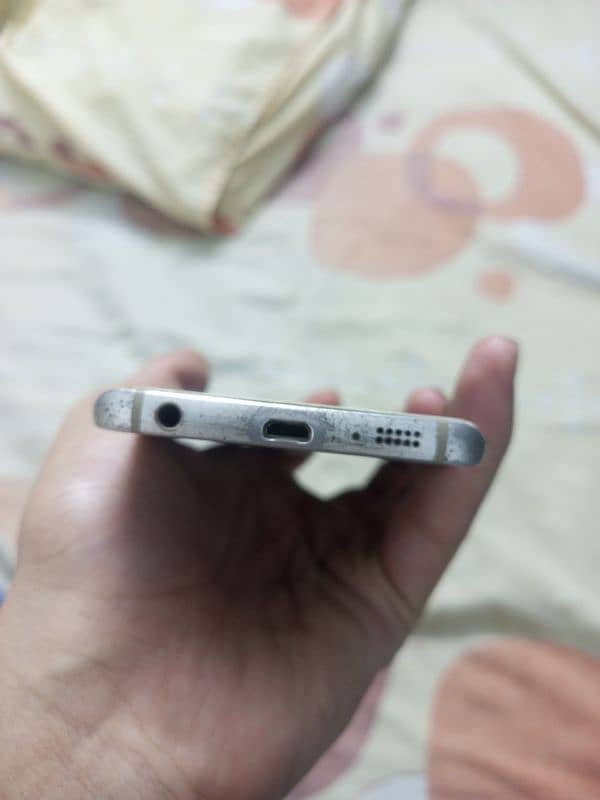 Samsung Galaxy S6 Edge For Sale 4