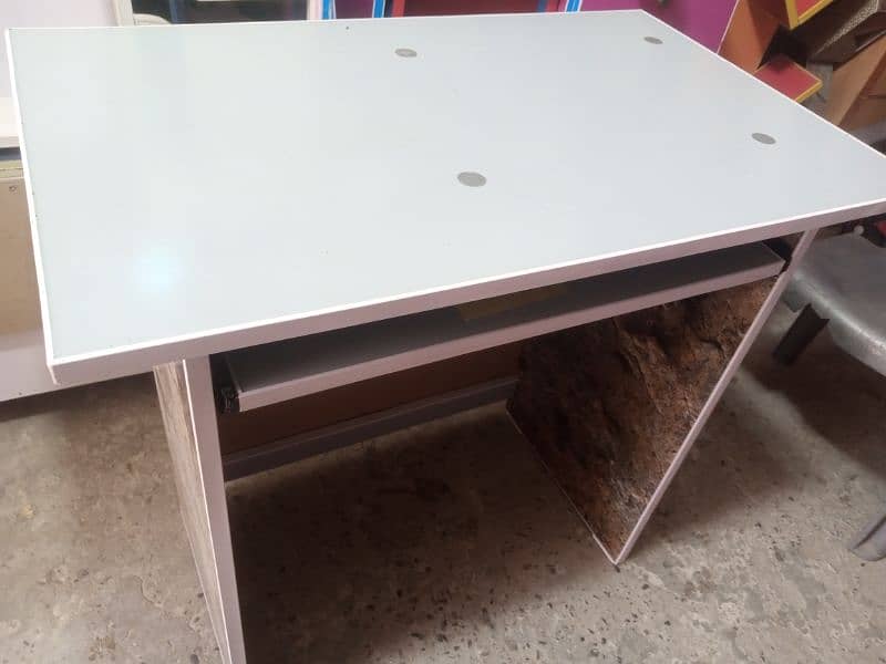 High quality small size computer table 4