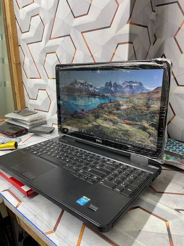 Dell latitude e5540 i5 4th generation tuch 1