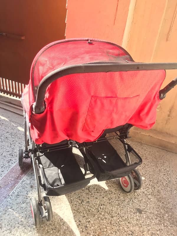 baby stroller for 2 babys all ok mint condtion 4