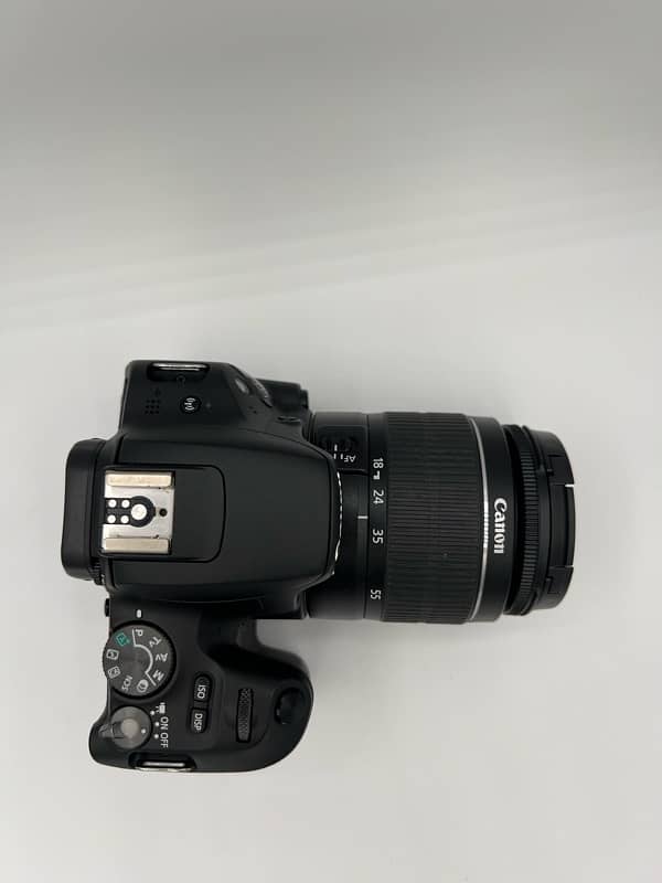 CANON 200D with 18-55 Lens 4