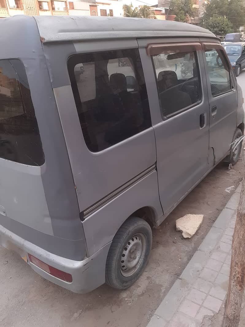 Daihatsu Hijet 2010/16 3