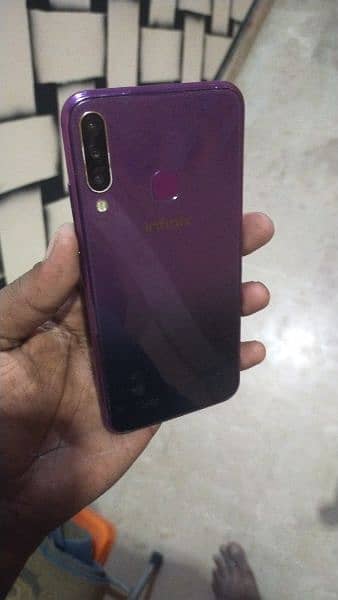 Infinix S4 with box. 4jb64. 3