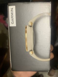 Garmin Lily  watch packed rose gold