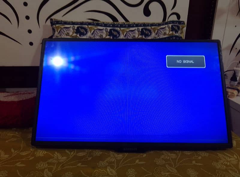 mzee and samsung led 32inch 3