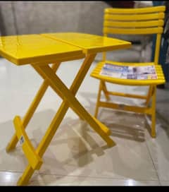 Kids folding table and chair