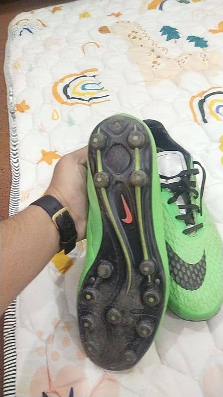 Football shoes original Nike. beti 2