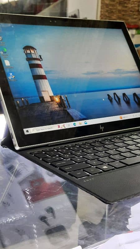 Hp Envy Series i5 7th Generation 8/256 Ultraslim 2