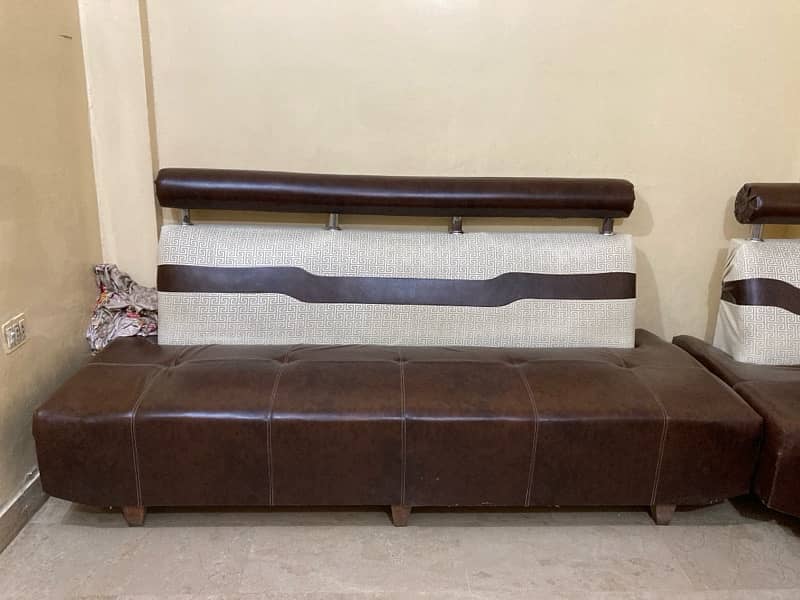 7 seater sofa set used in resenable price 2