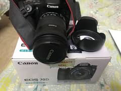 Canon EOS 70D DSLR Camera with 18-135mm Lens