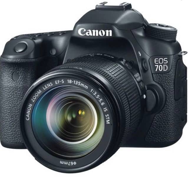 Canon EOS 70D DSLR Camera with 18-135mm Lens 2