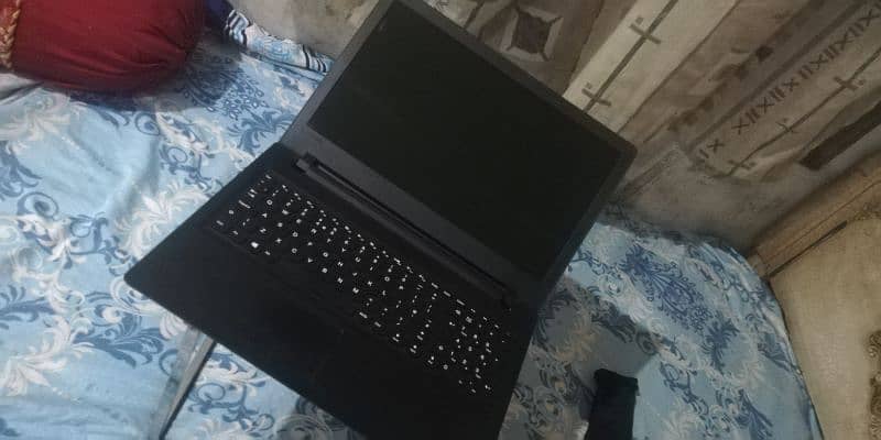 Laptop lenovo 4