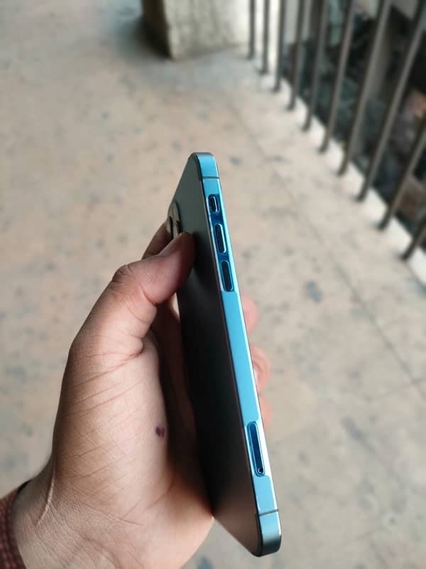 i phone 12 pro 100% battery original pta approved 1