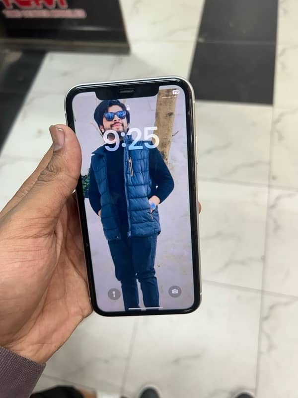 Iphone 11 128 GB PTA approve 0