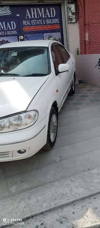 Nissan Sunny 2011 1