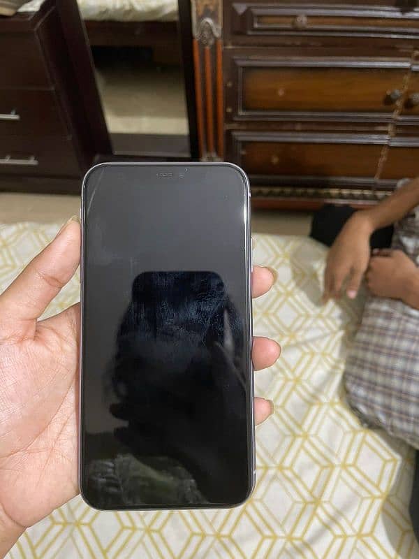 Iphone 11 128gb purple color 1