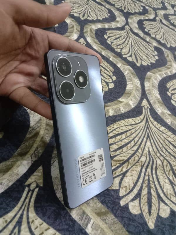 Tecno spark 20 , 8+5 gb ram  256 gb memory just box open keya 5