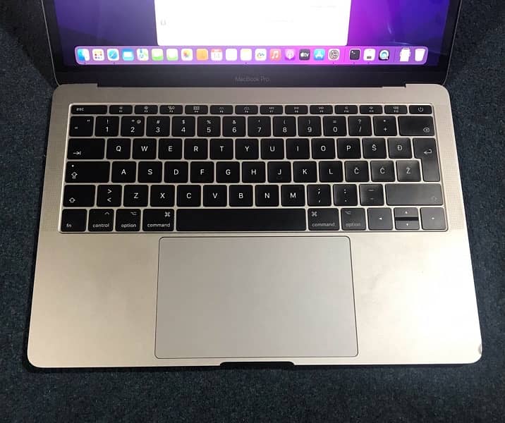 Apple MacBook Pro 2017 2