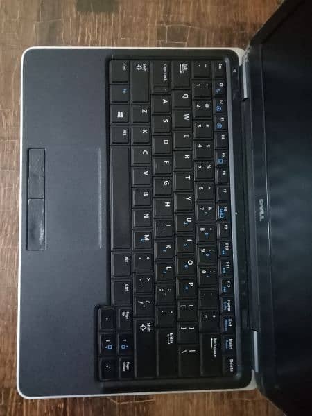 Dell latitude E6540 1