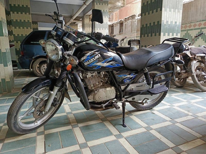 Suzuki GS 150 SE 2